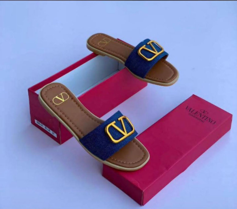 Chic Valentino  Denim Flat Slides