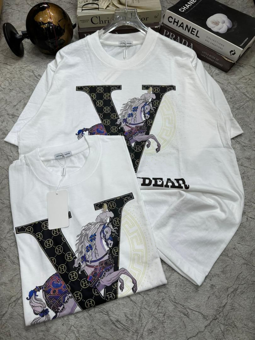 Luxury Equestrian V-Emblem Graphic T-Shirt - White