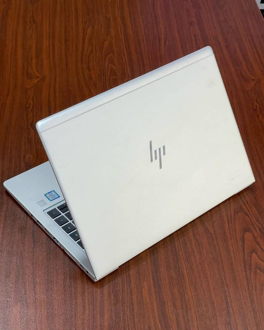 HP elite book 830 G3 touchscreen