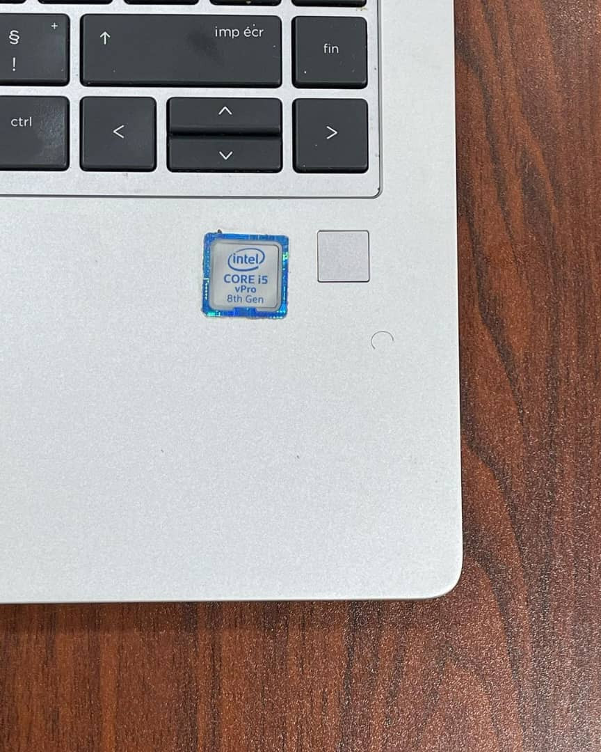 HP elite book 830 G3 touchscreen